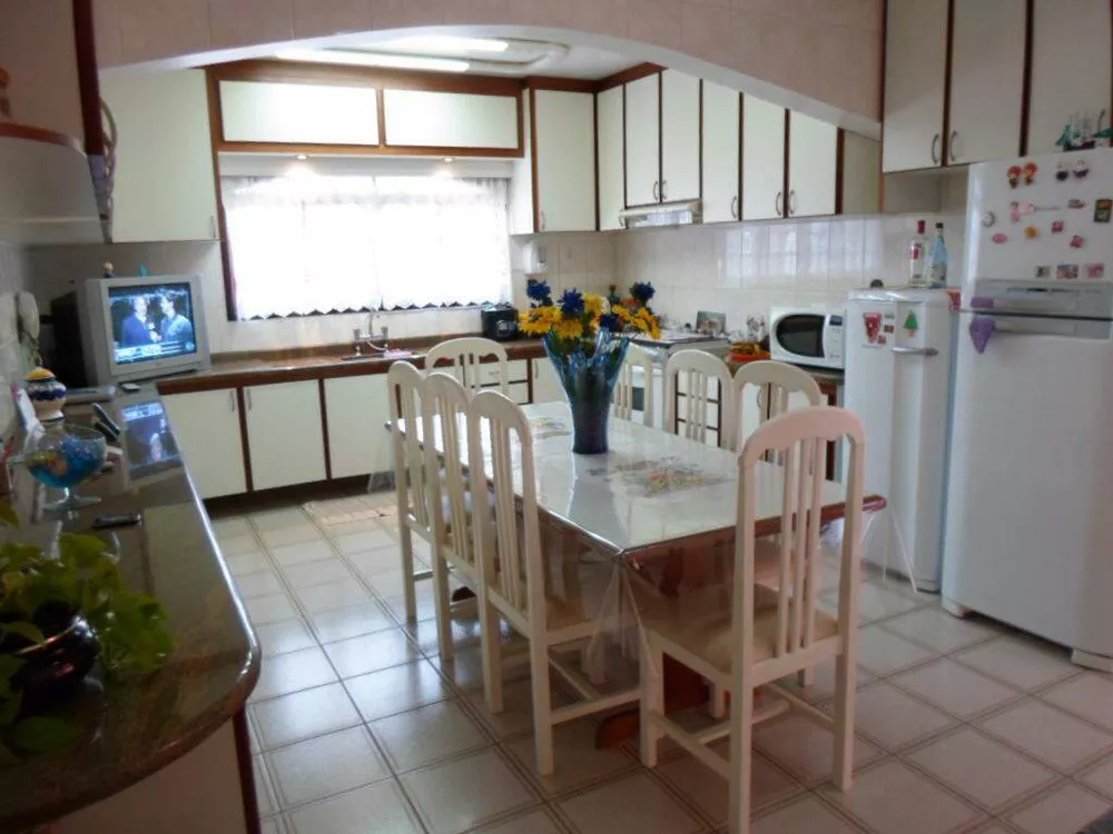 Sobrado à venda com 4 quartos, 313m² - Foto 4