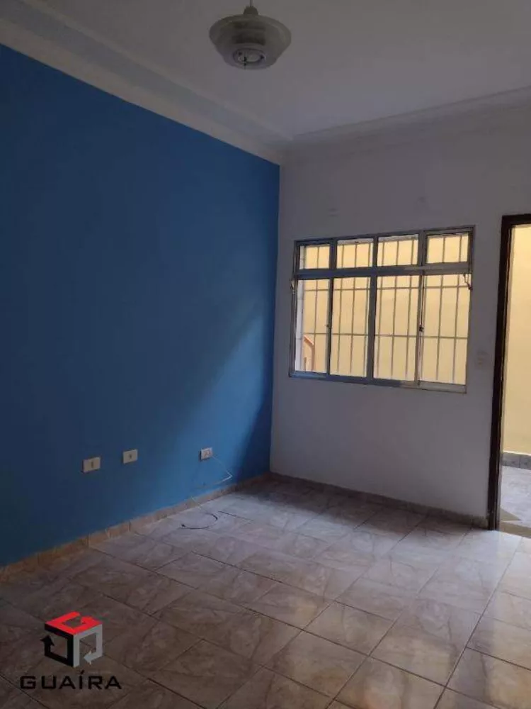 Casa à venda com 3 quartos, 200m² - Foto 1