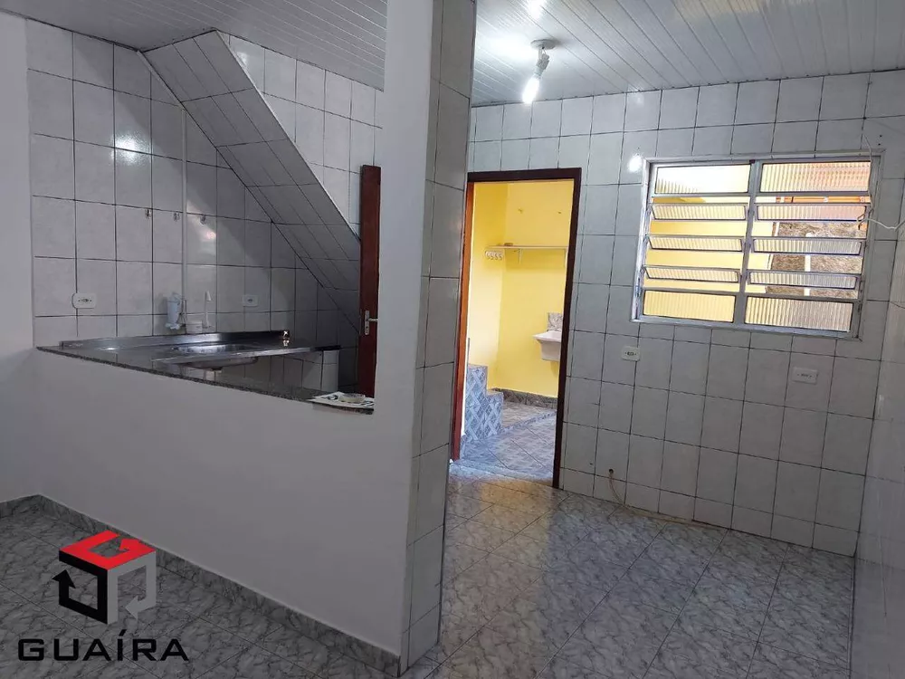 Casa à venda com 3 quartos, 200m² - Foto 2