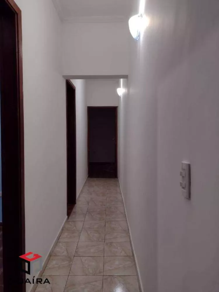 Casa à venda com 3 quartos, 200m² - Foto 3