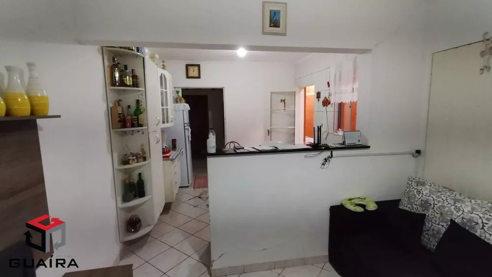 Casa à venda com 2 quartos, 121m² - Foto 1