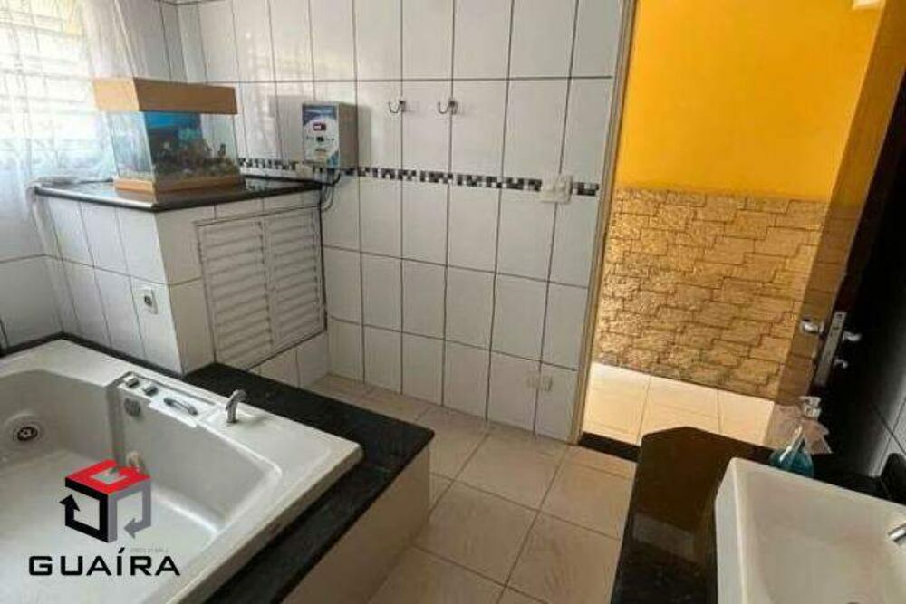 Sobrado à venda com 3 quartos, 219m² - Foto 7