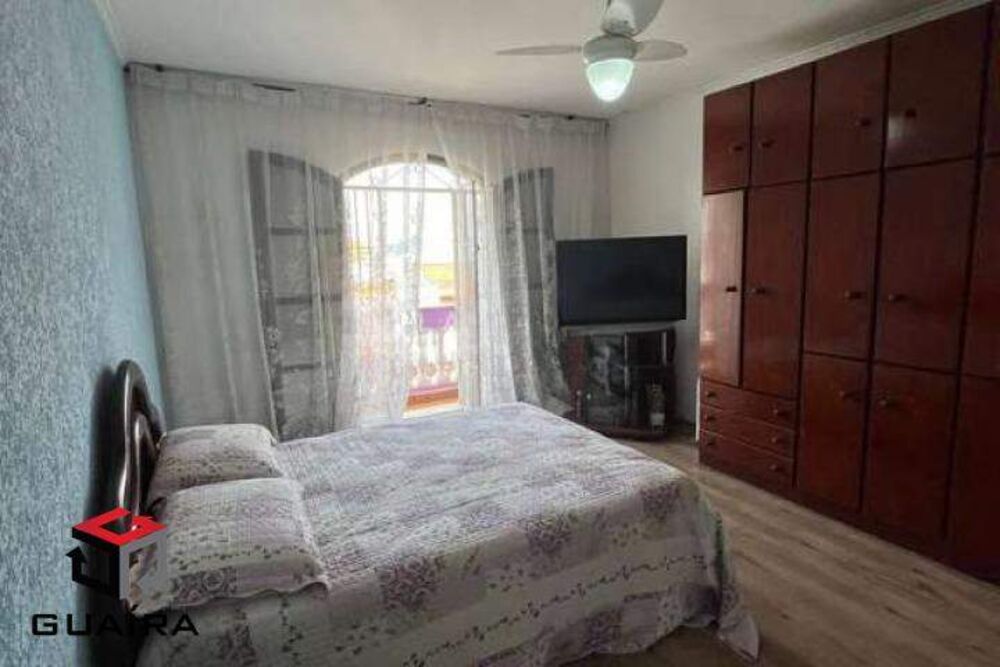 Sobrado à venda com 3 quartos, 219m² - Foto 6