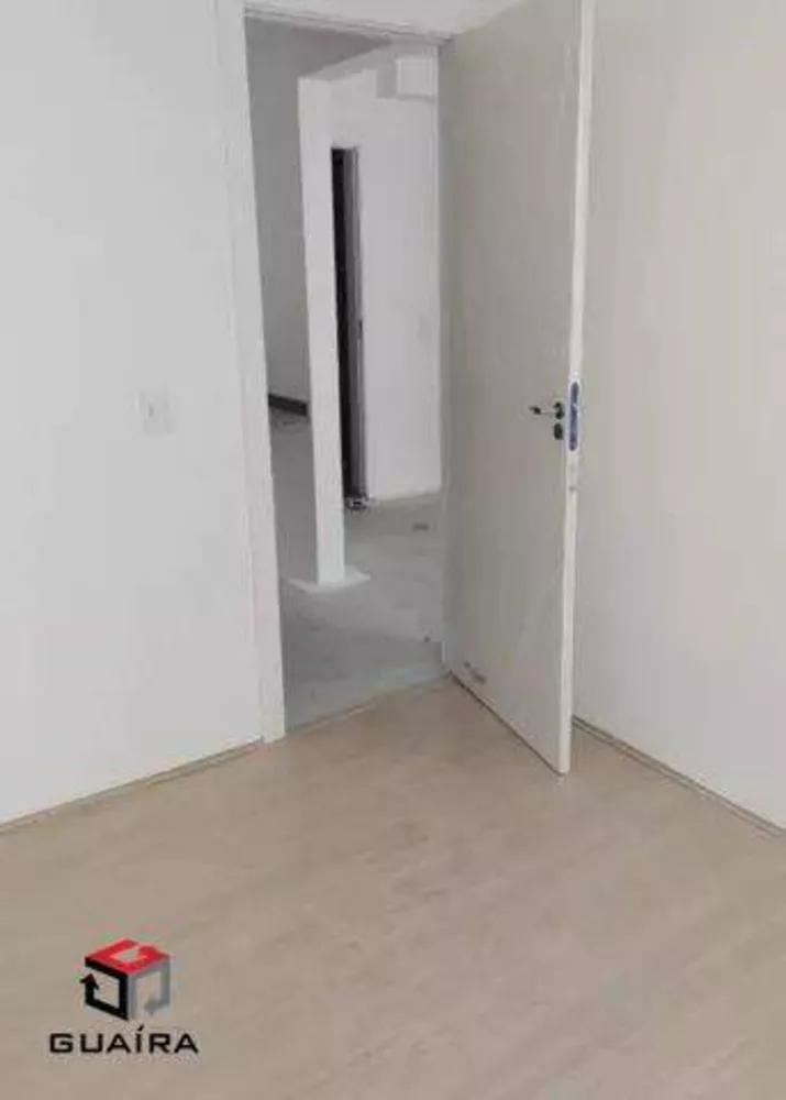 Apartamento à venda com 2 quartos, 37m² - Foto 2