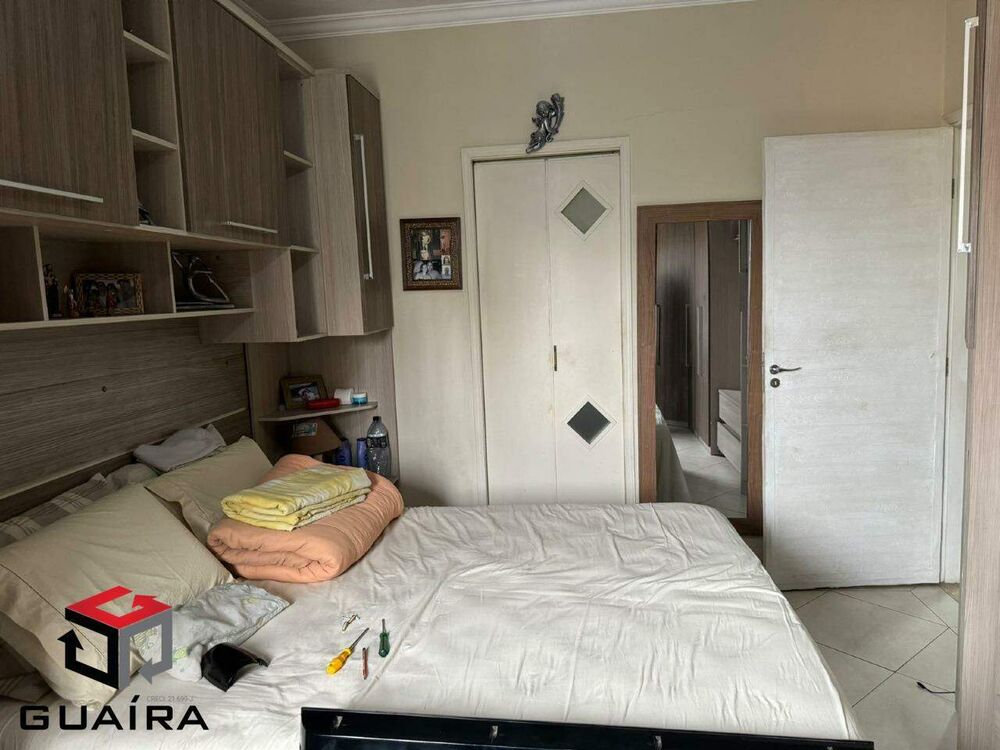 Sobrado à venda com 3 quartos, 218m² - Foto 2