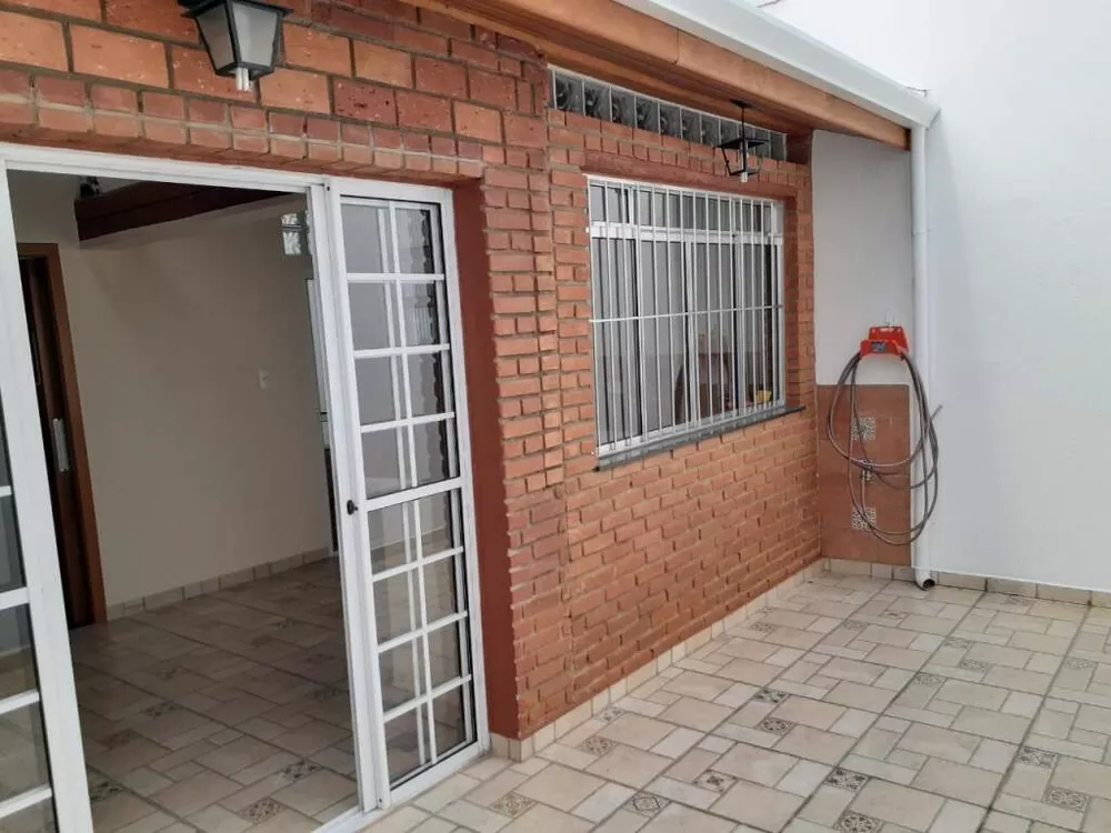 Sobrado à venda com 3 quartos, 172m² - Foto 2