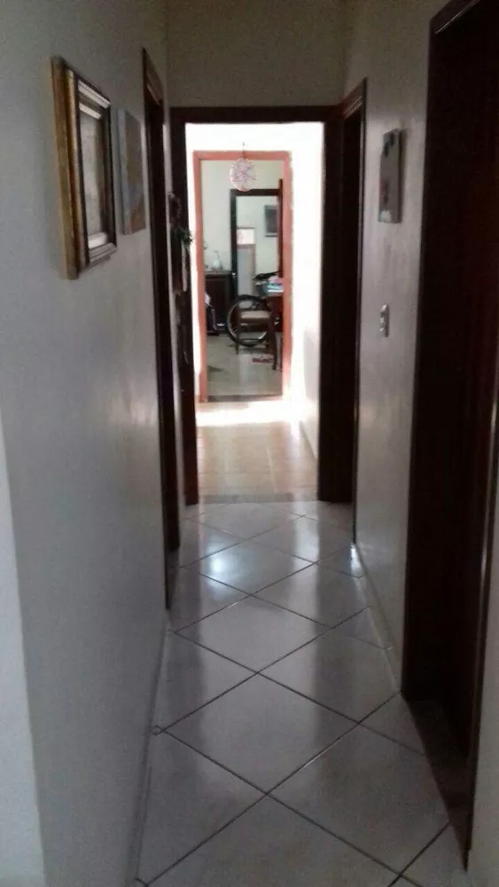 Casa à venda com 4 quartos, 175m² - Foto 3