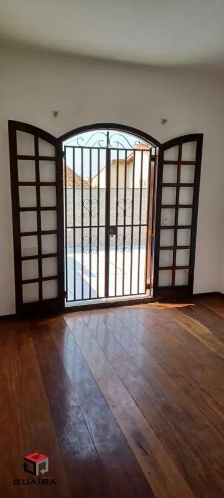 Sobrado à venda com 3 quartos, 234m² - Foto 5