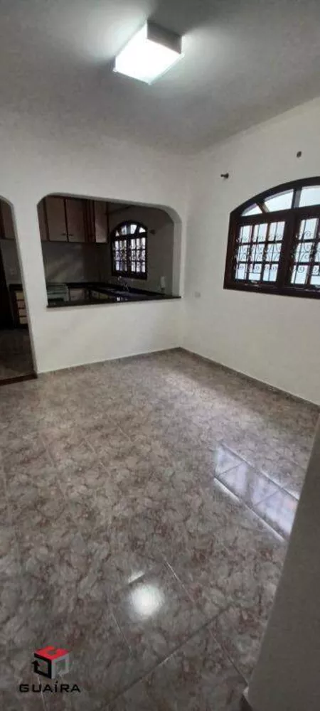 Sobrado à venda com 3 quartos, 234m² - Foto 4