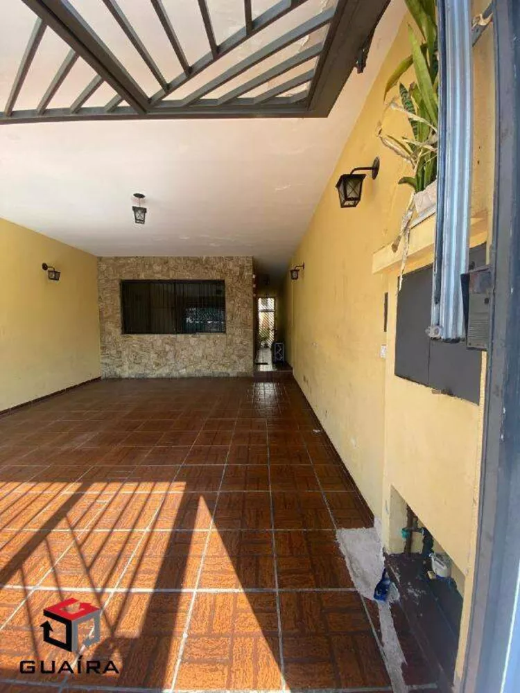 Sobrado à venda com 3 quartos, 220m² - Foto 4