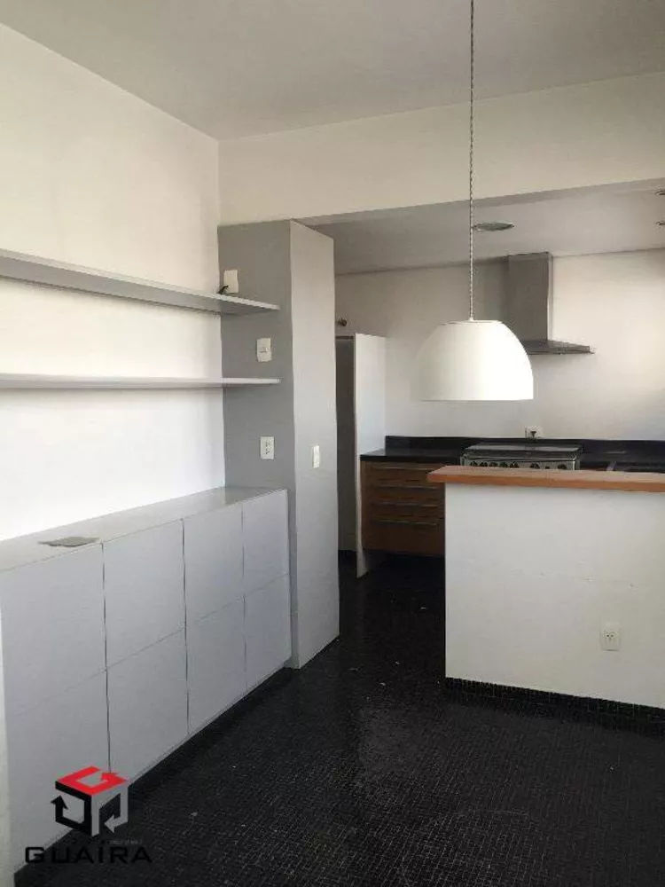 Apartamento à venda com 3 quartos, 215m² - Foto 4