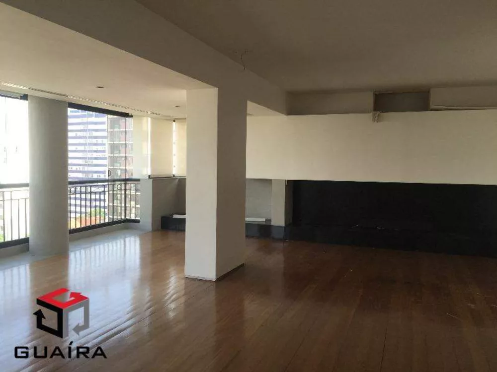 Apartamento à venda com 3 quartos, 215m² - Foto 3