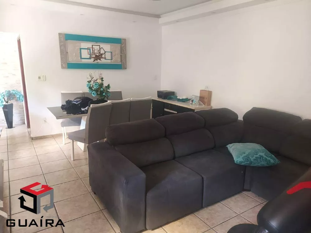 Casa à venda com 3 quartos, 193m² - Foto 1