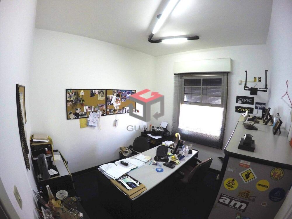 Sobrado à venda com 7 quartos, 180m² - Foto 1