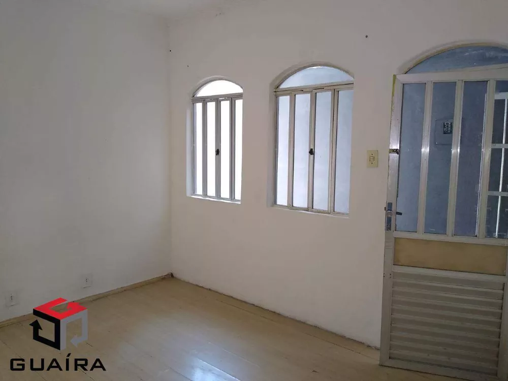 Sobrado à venda com 5 quartos, 142m² - Foto 1