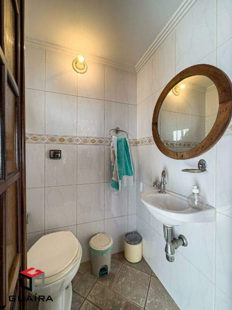 Casa à venda com 3 quartos, 373m² - Foto 2