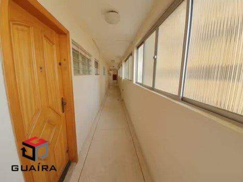 Apartamento à venda com 2 quartos, 70m² - Foto 2