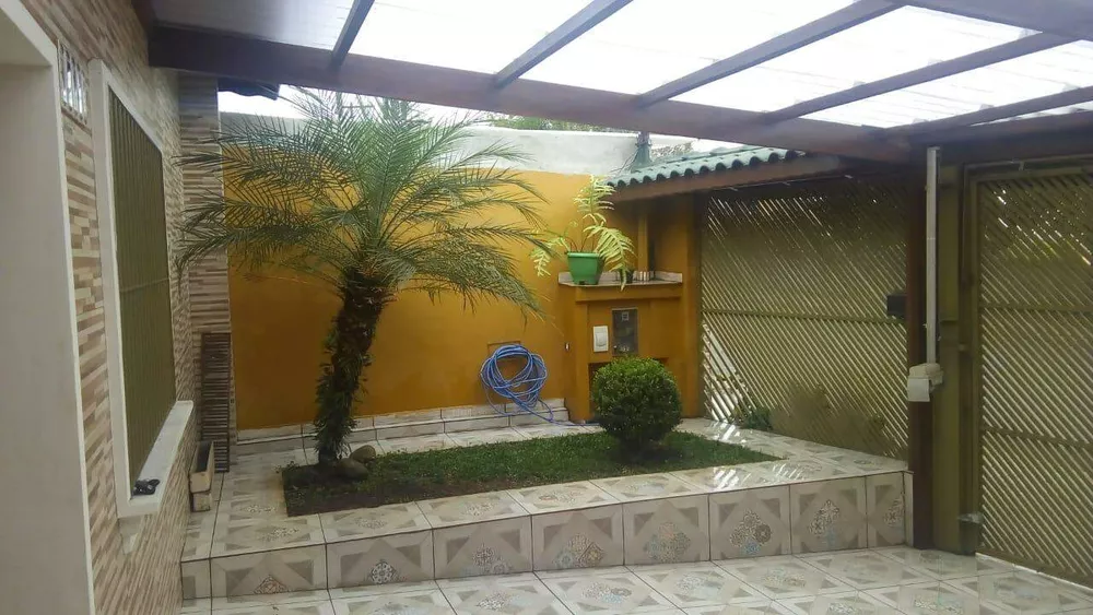 Sobrado à venda com 5 quartos, 300m² - Foto 3