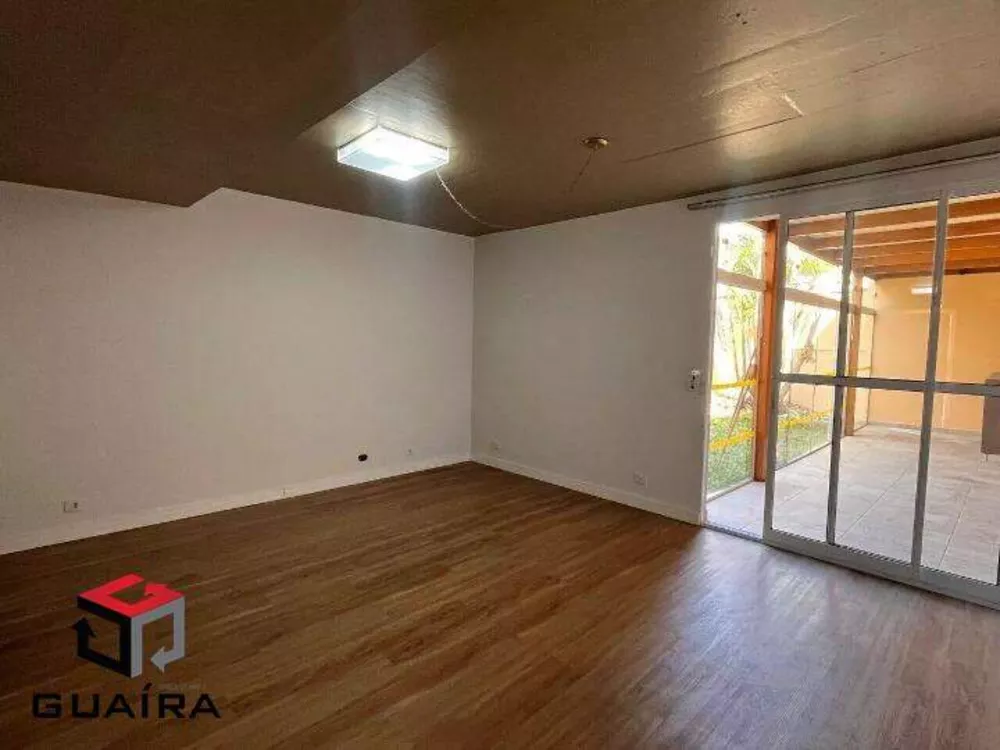 Sobrado à venda com 3 quartos, 180m² - Foto 3