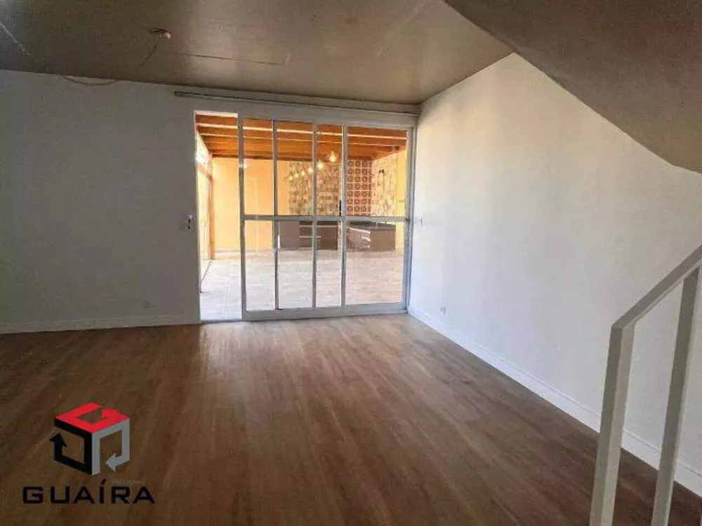 Sobrado à venda com 3 quartos, 180m² - Foto 2