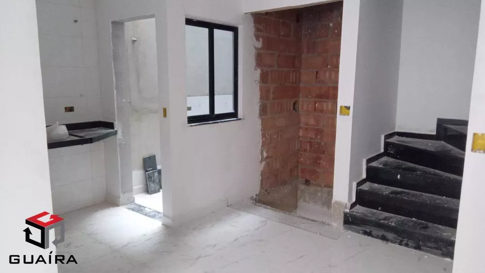 Sobrado à venda com 2 quartos, 112m² - Foto 1