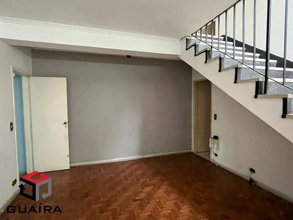 Sobrado à venda com 3 quartos, 198m² - Foto 1