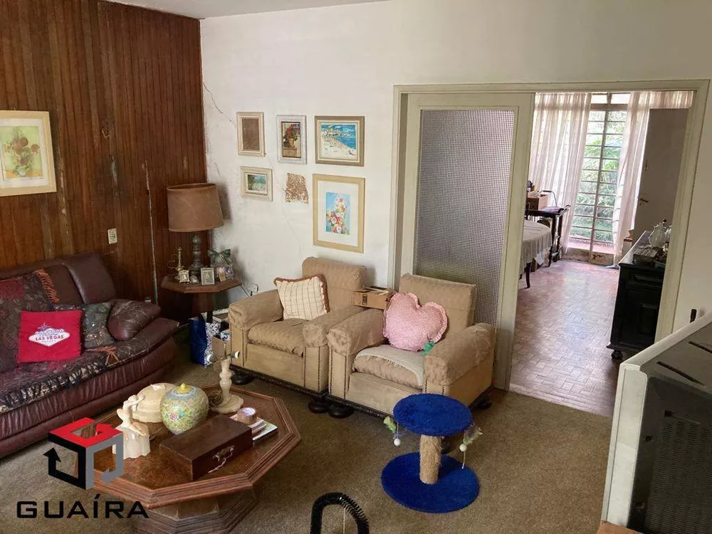 Sobrado à venda com 4 quartos, 235m² - Foto 1