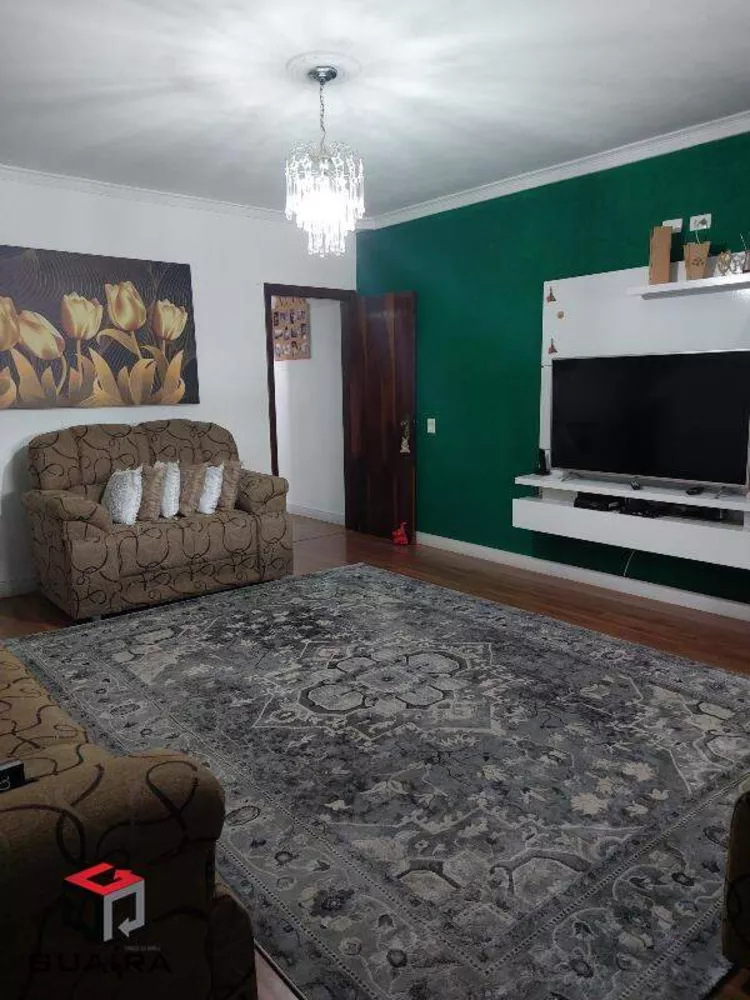 Sobrado à venda com 3 quartos, 219m² - Foto 1