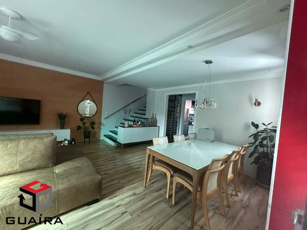 Sobrado à venda com 3 quartos, 270m² - Foto 1