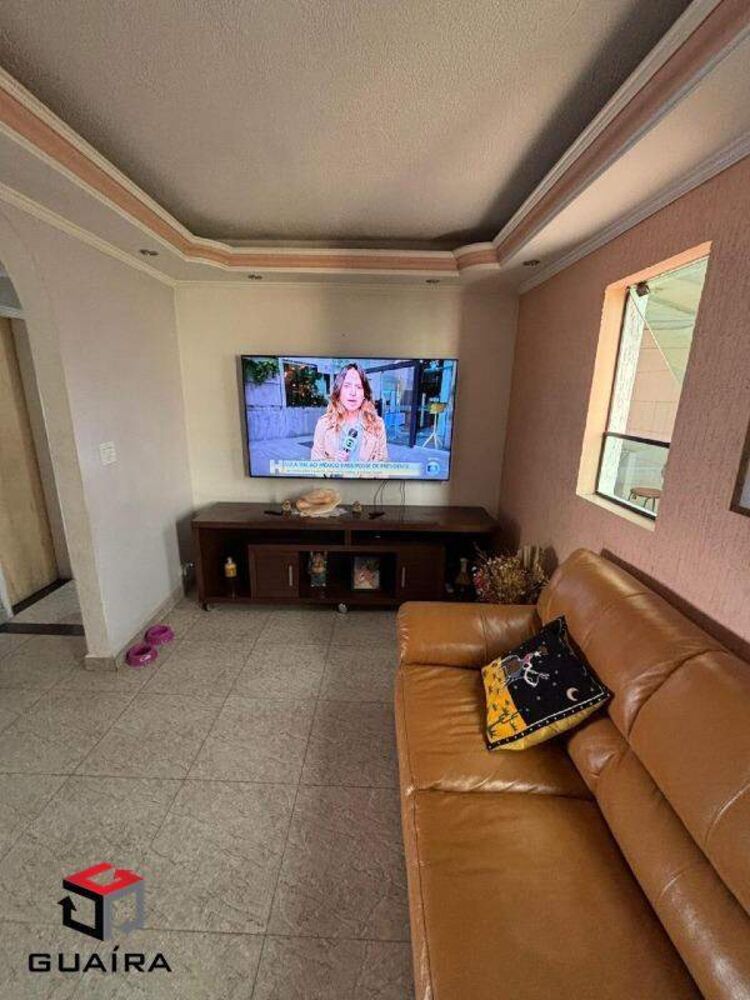 Sobrado à venda com 3 quartos, 241m² - Foto 1