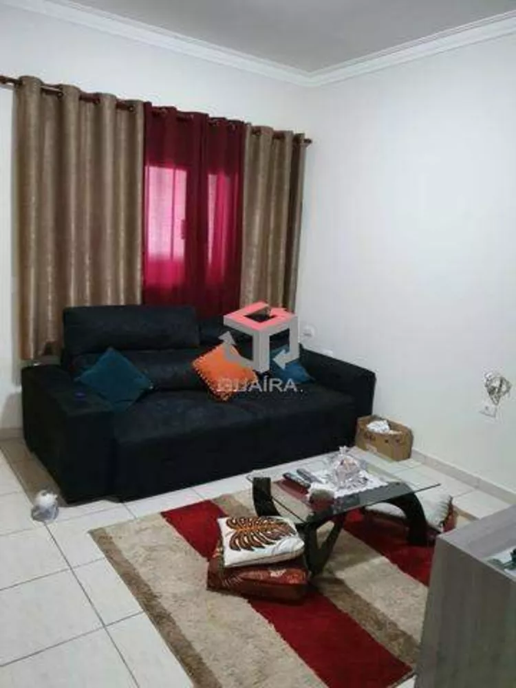 Sobrado à venda com 5 quartos, 220m² - Foto 1