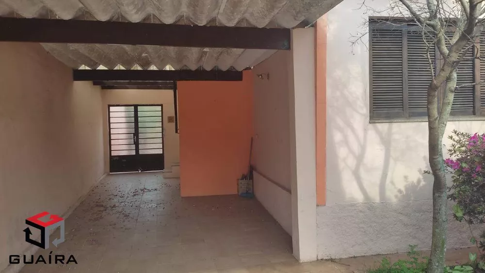 Casa à venda com 3 quartos, 115m² - Foto 1