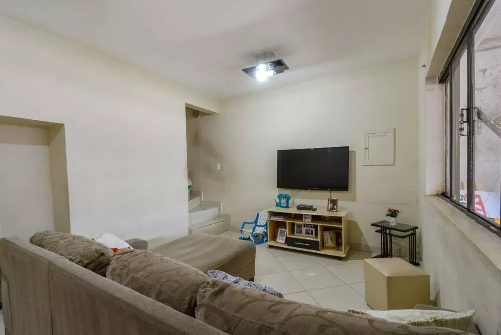 Sobrado à venda com 3 quartos, 90m² - Foto 2