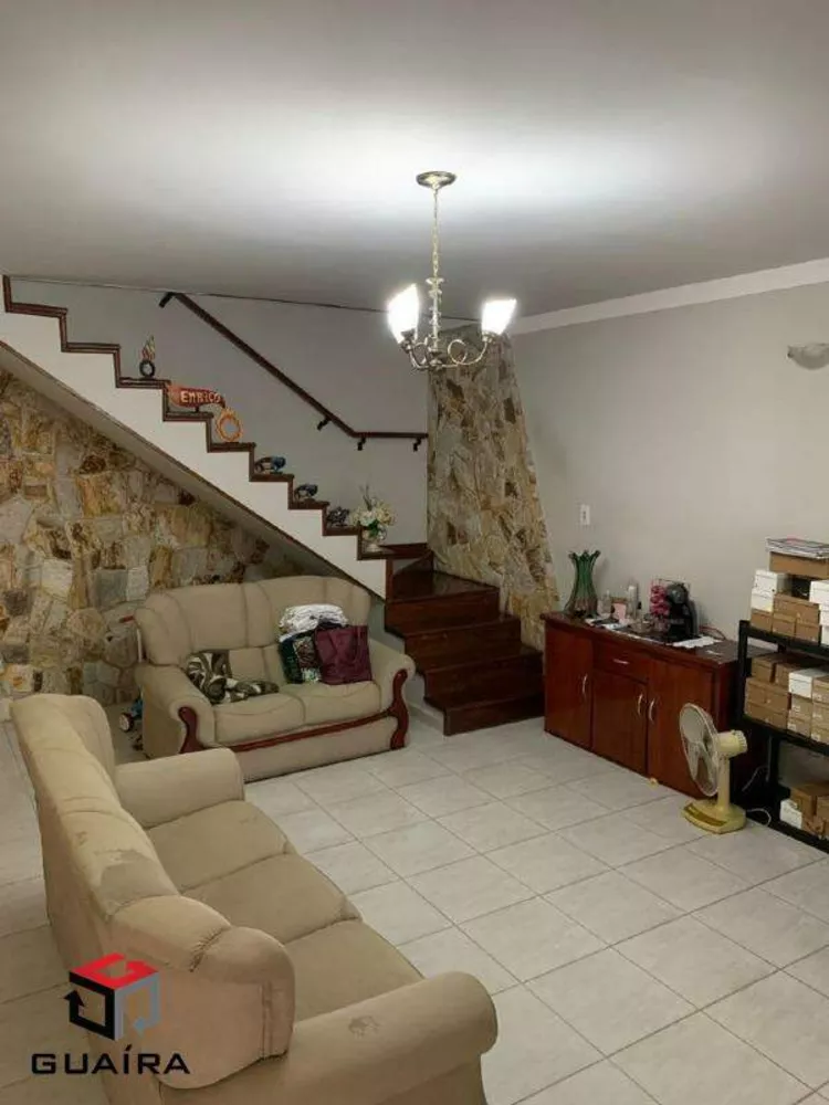 Sobrado à venda com 3 quartos, 217m² - Foto 2