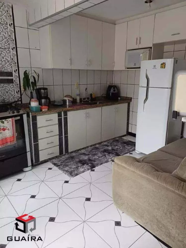 Sobrado à venda com 3 quartos, 121m² - Foto 1