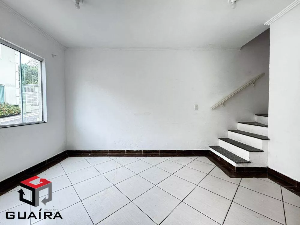 Sobrado à venda com 2 quartos, 60m² - Foto 2