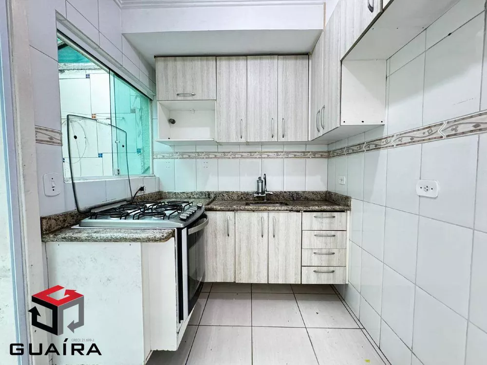 Sobrado à venda com 2 quartos, 60m² - Foto 4