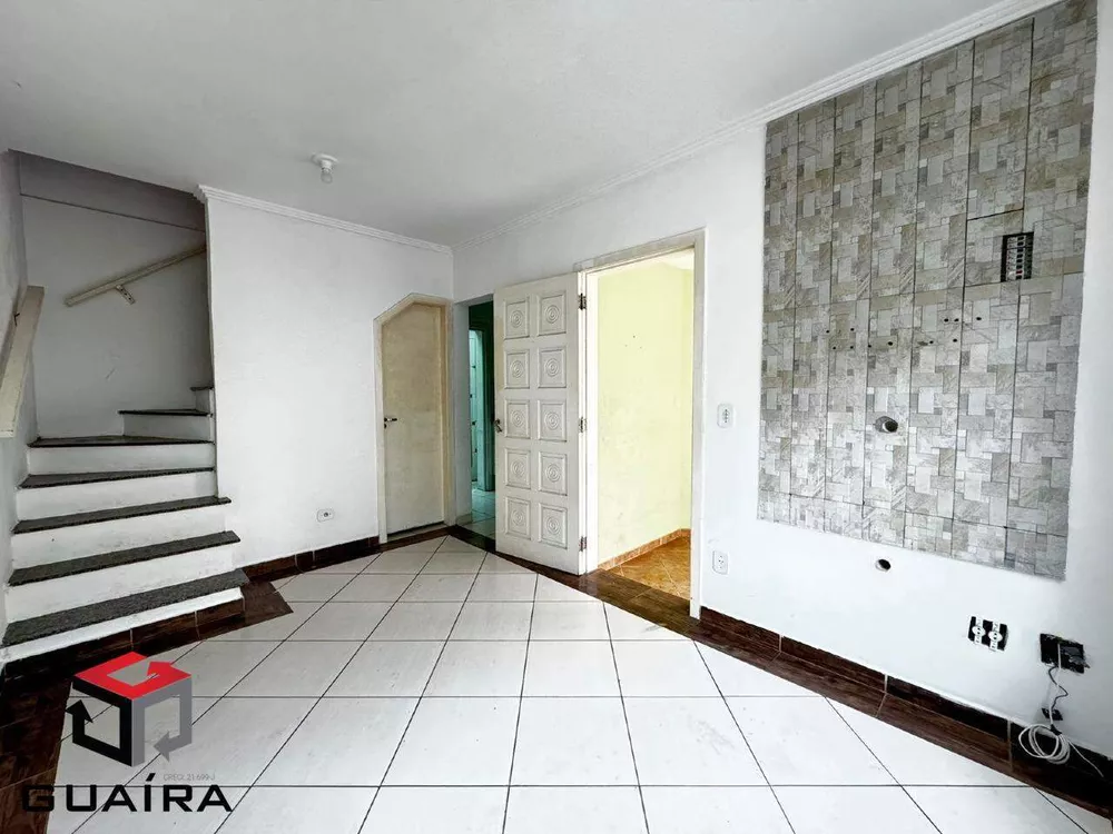 Sobrado à venda com 2 quartos, 60m² - Foto 1