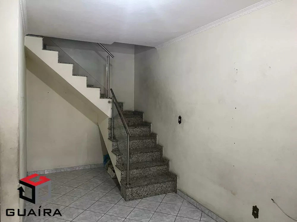 Sobrado à venda com 6 quartos, 232m² - Foto 1