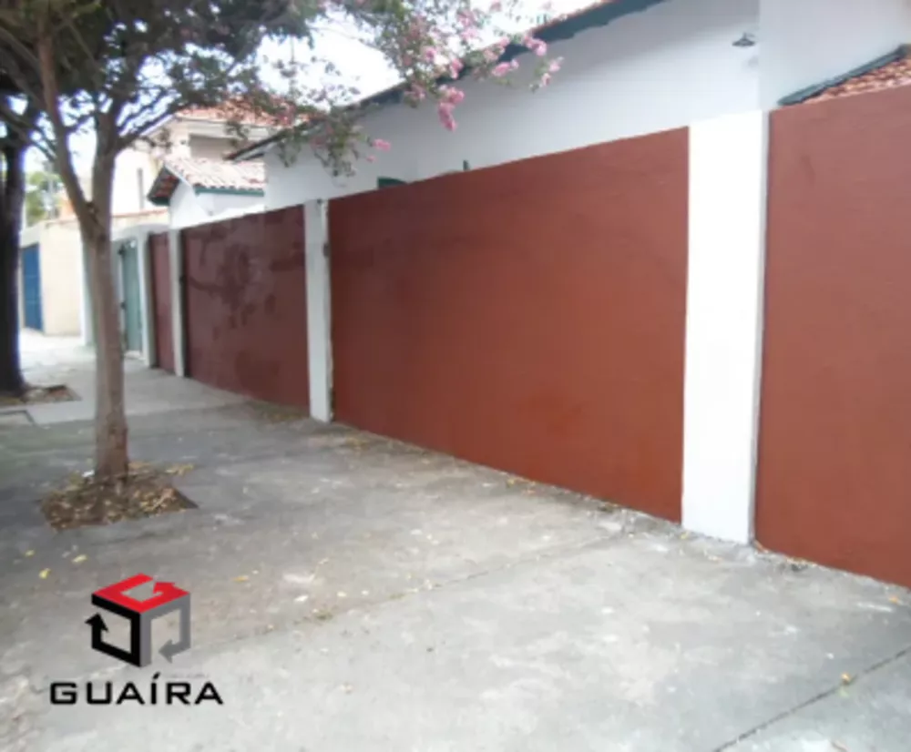 Casa à venda com 4 quartos, 200m² - Foto 2