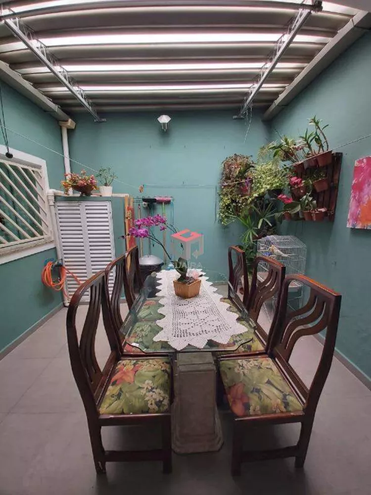 Sobrado à venda com 3 quartos, 195m² - Foto 4