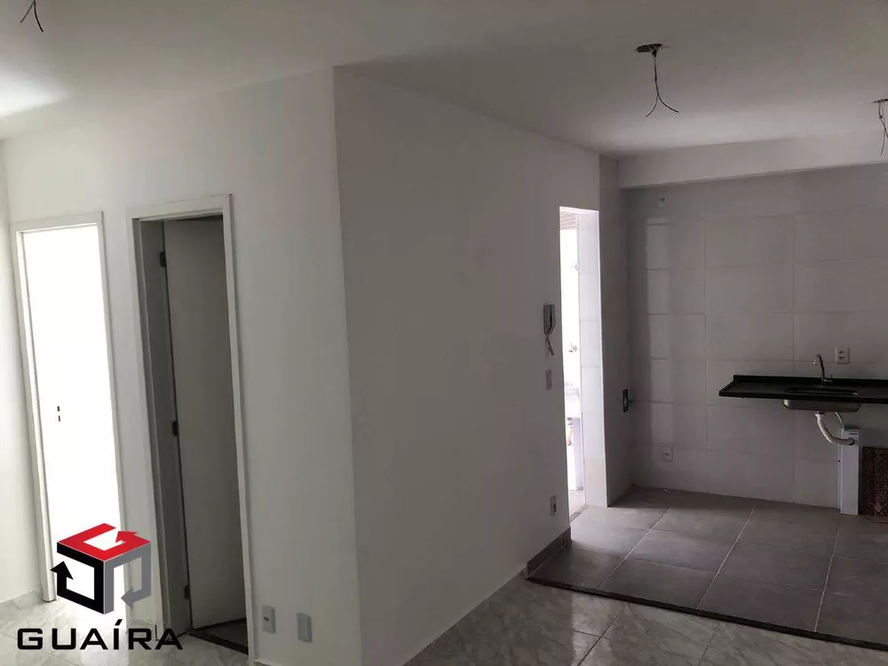 Apartamento à venda com 2 quartos, 44m² - Foto 2