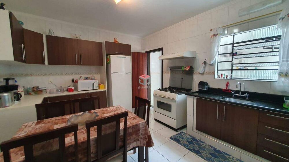 Casa à venda com 4 quartos, 283m² - Foto 2