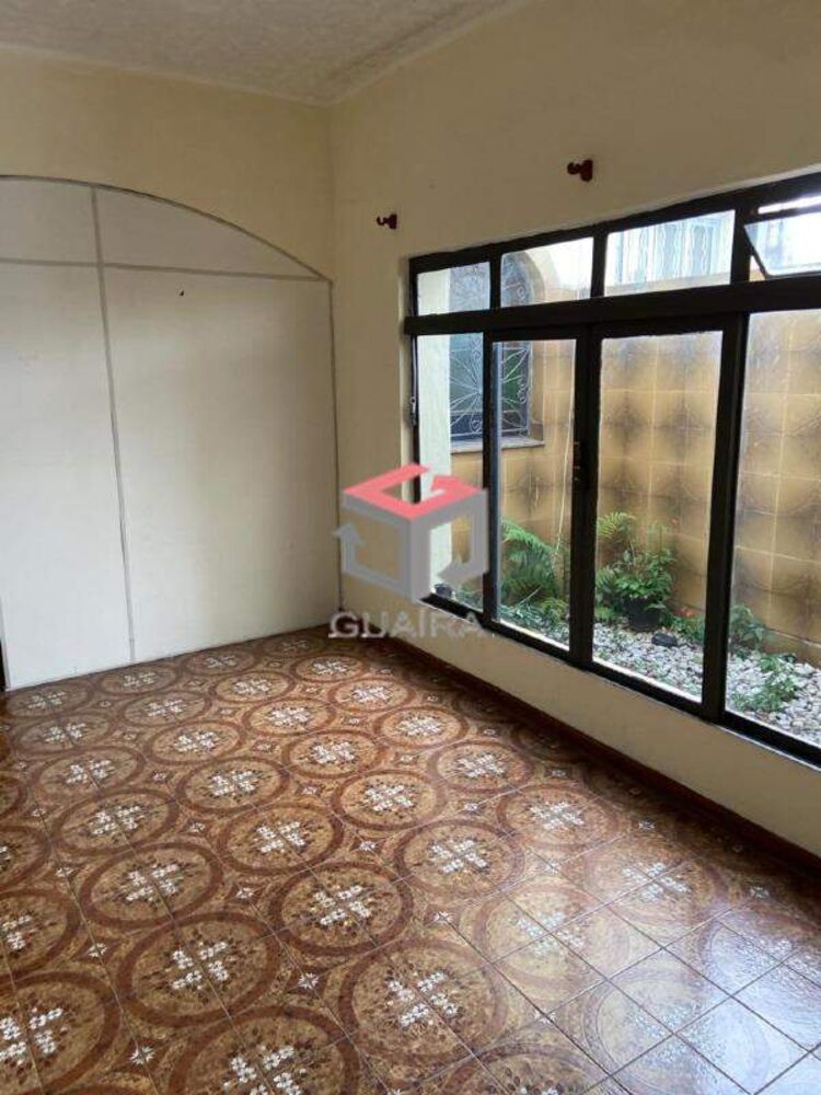 Sobrado para alugar com 6 quartos, 254m² - Foto 1