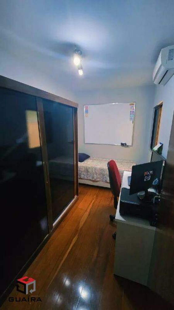 Sobrado à venda com 4 quartos, 226m² - Foto 2