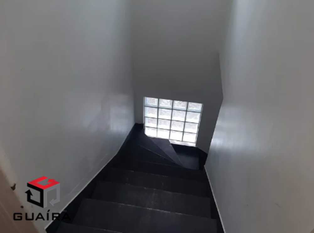 Sobrado à venda com 6 quartos, 290m² - Foto 1