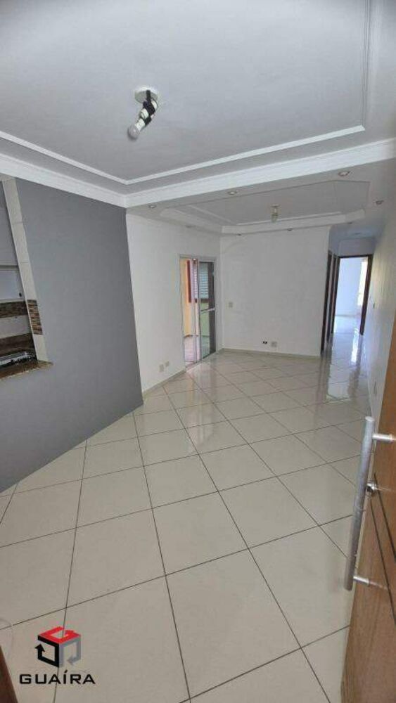 Apartamento à venda com 2 quartos, 70m² - Foto 1