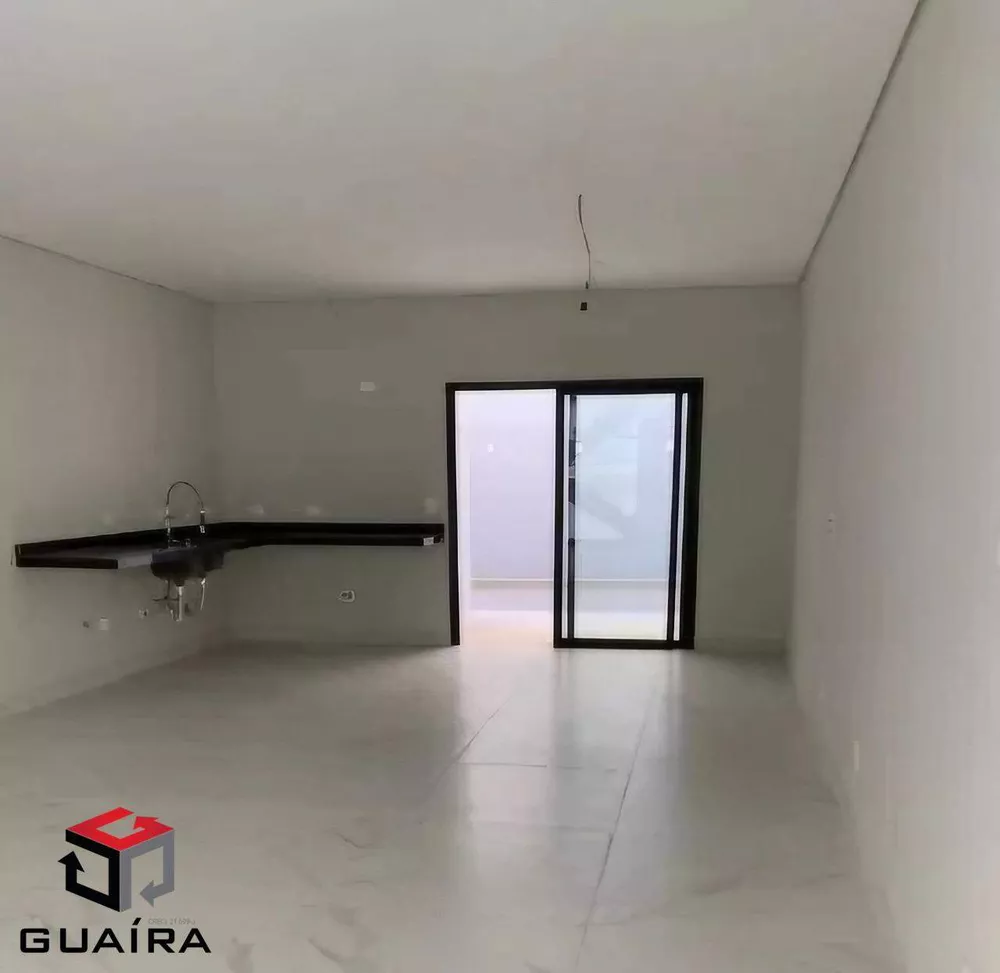 Sobrado à venda com 3 quartos, 220m² - Foto 2