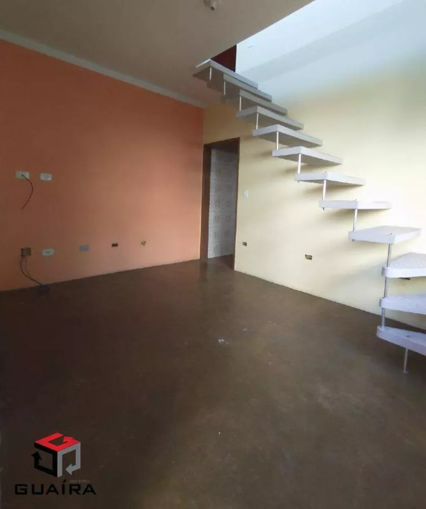 Sobrado à venda com 2 quartos, 186m² - Foto 1