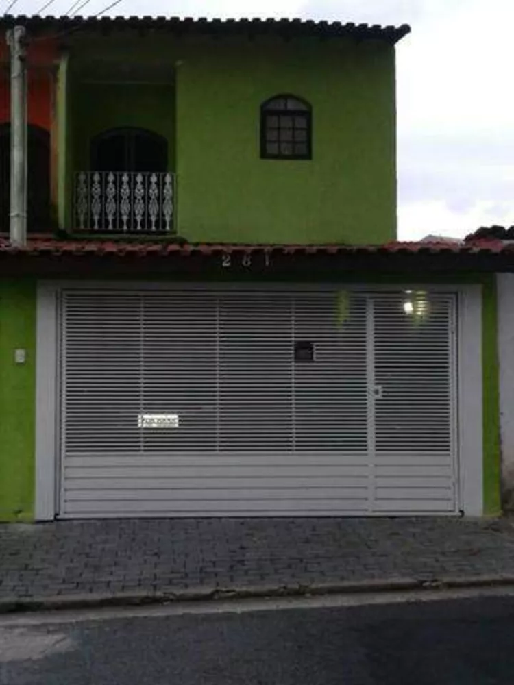 Sobrado à venda com 3 quartos, 177m² - Foto 1